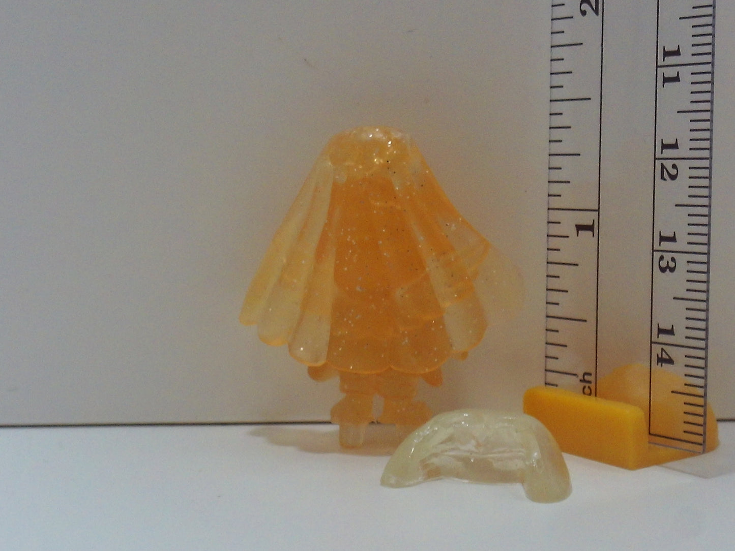 Resin Bikkuriman Keshi