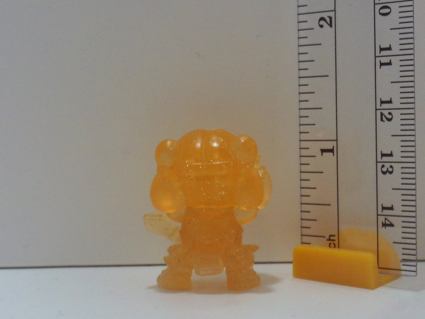 Resin Bikkuriman Keshi