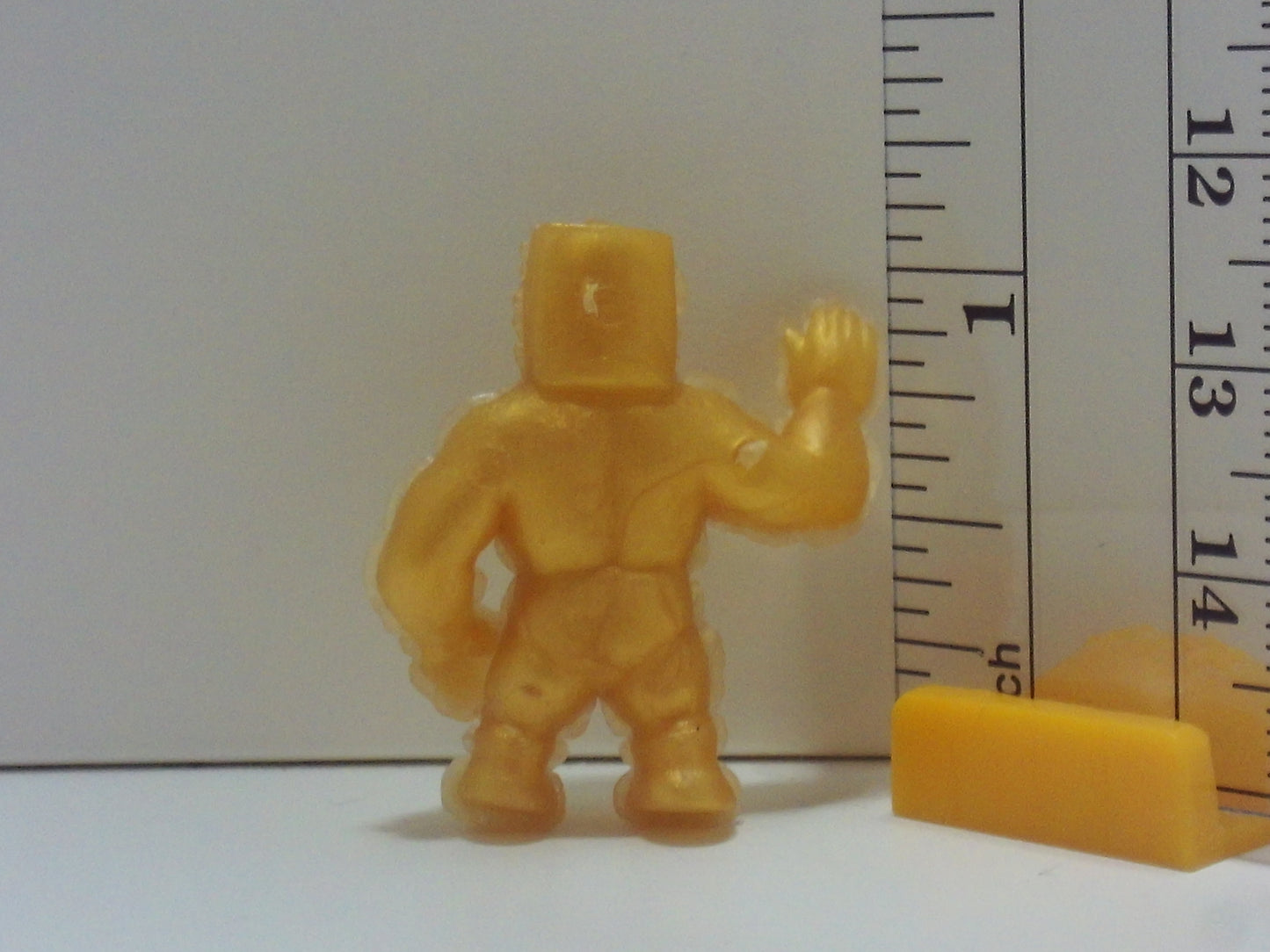 Gold Big Body Chibi Keshi