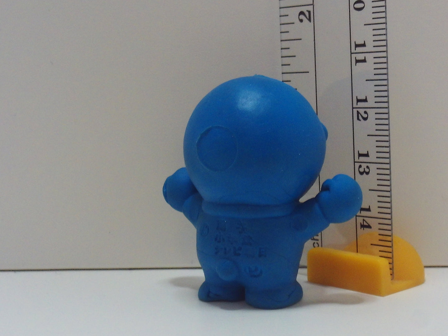 Doraemon Keshi Figure