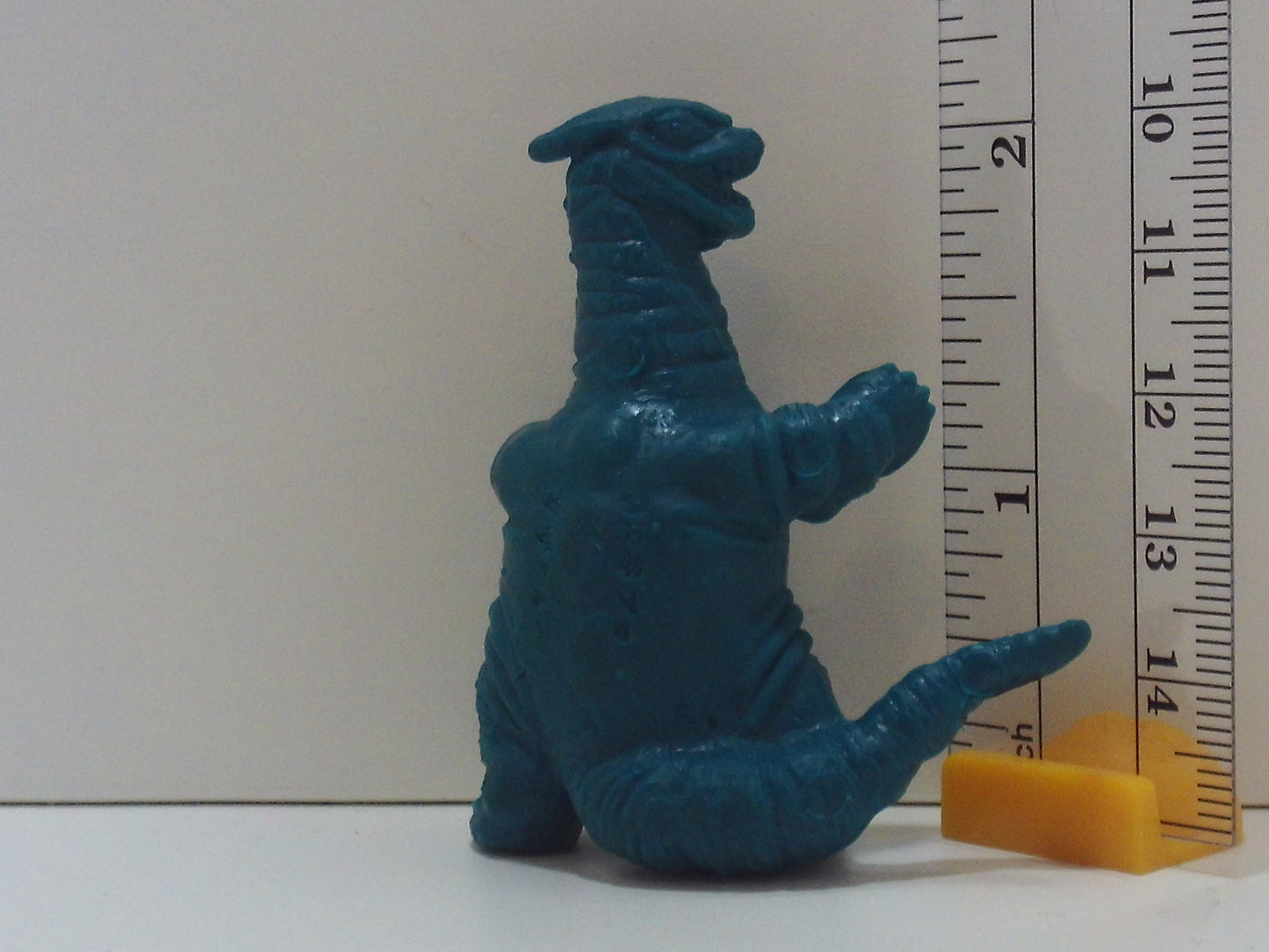 Large Kaiju Keshi
