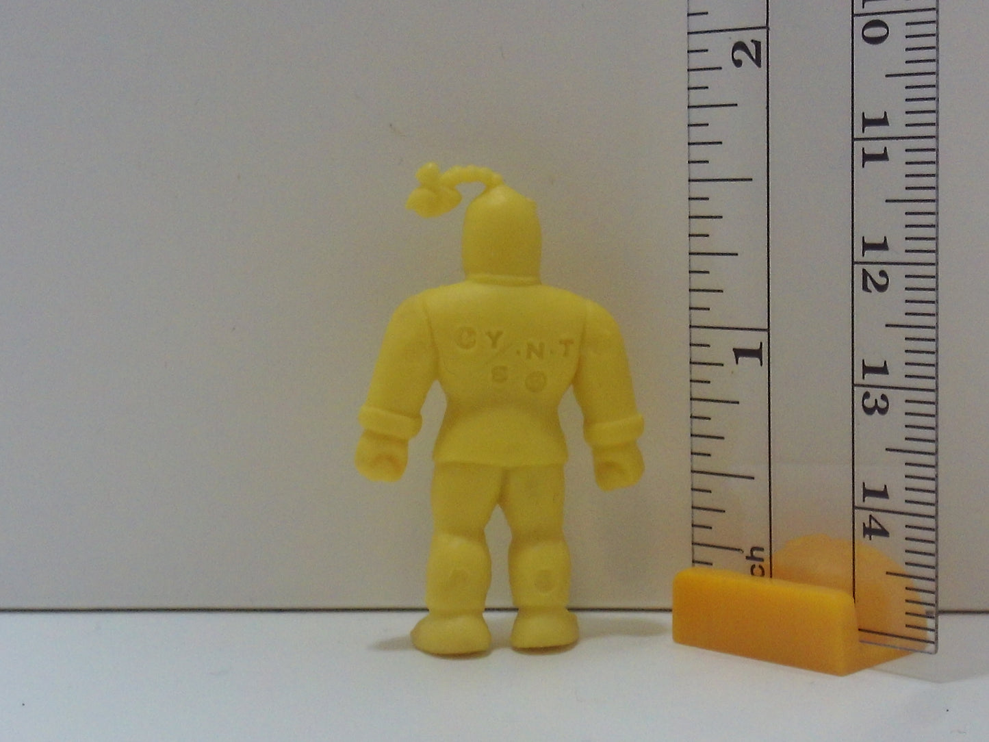 Kinkeshi Later Part Yellow Kinnikuman Keshi