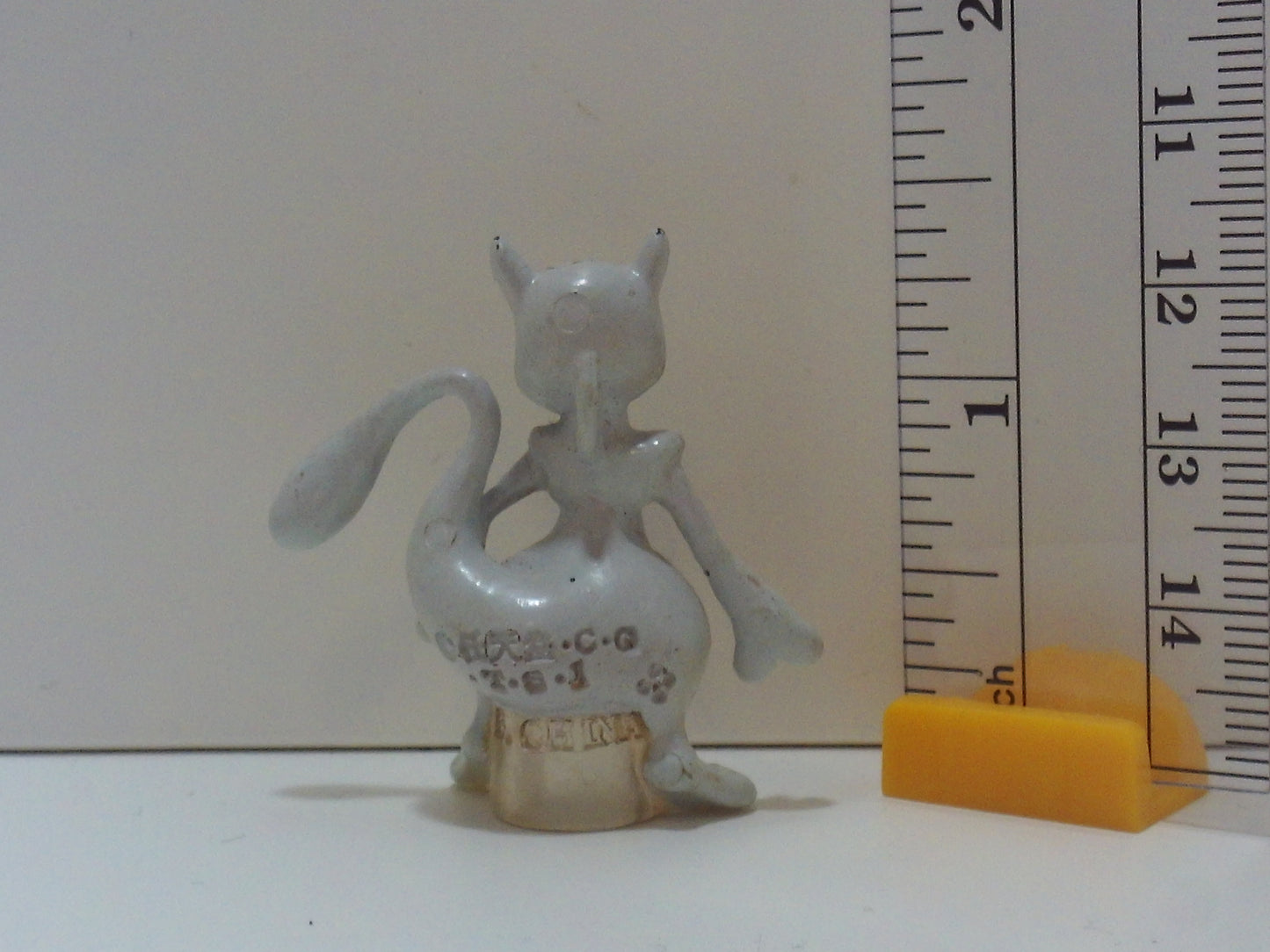 Pokemon Painted Keshi Figure
