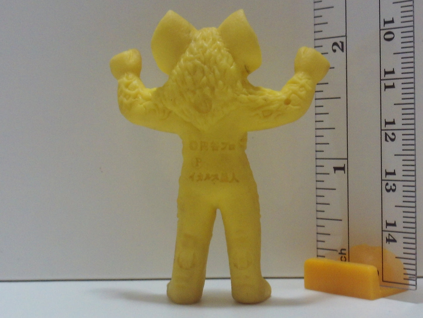 Large Kaiju Keshi