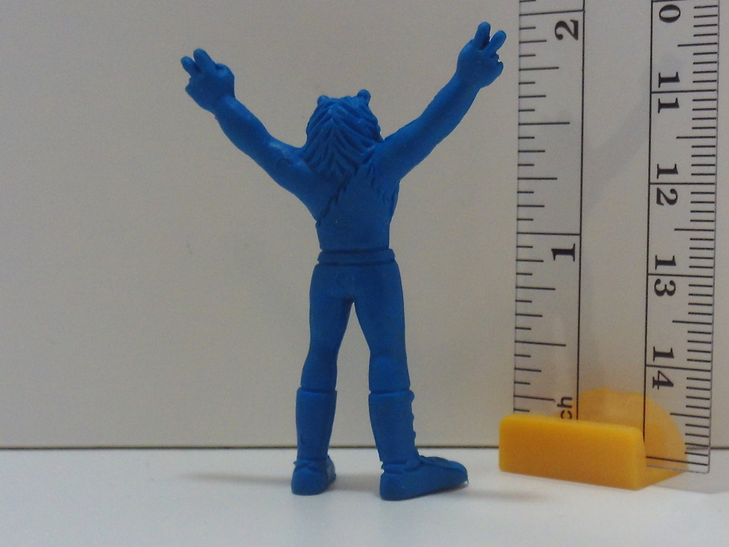 Tiger Mask Keshi Figure