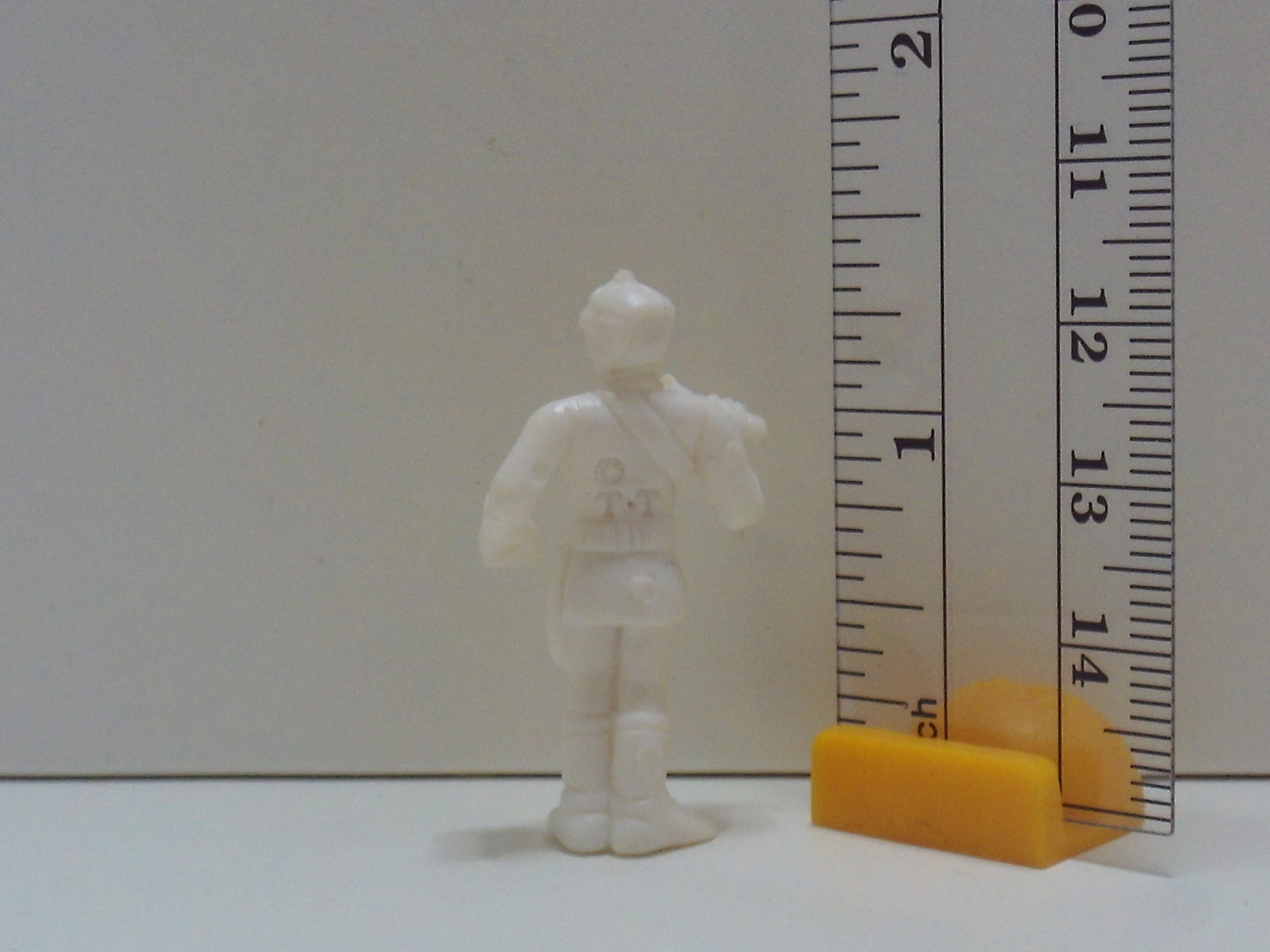 Toei Super Himitsu Sentai Gorenger Keshi - Japanese Rubber Keshi Keshigomu Anime Manga Video Game figure Takarabako at Kingkeshi.com