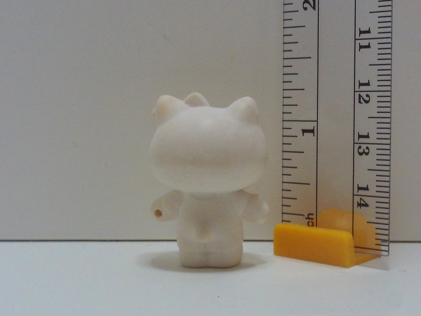 Sanrio Hello Kitty Keshi