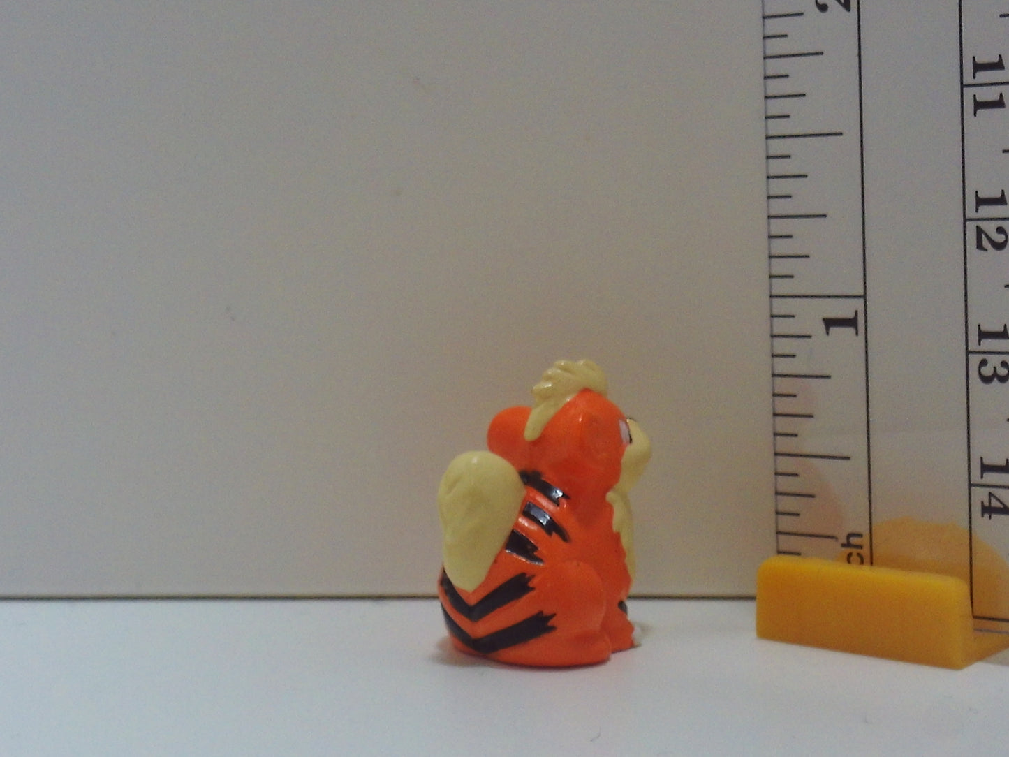 Pokemon Painted Keshi Figure