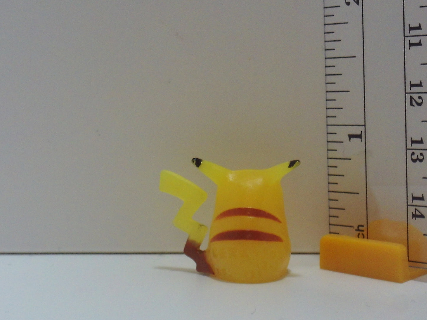 Pokemon Painted Keshi Figure