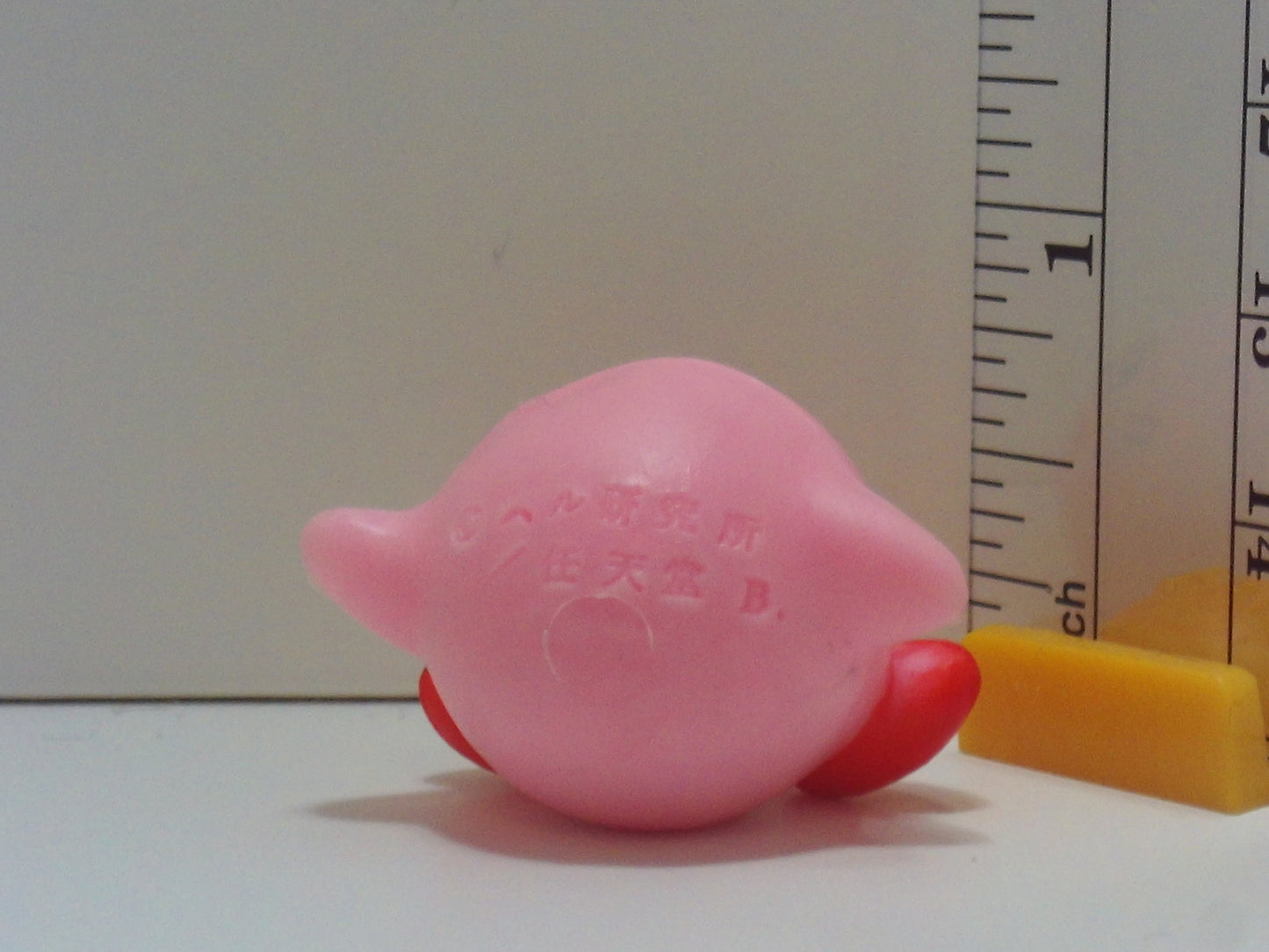 Kirby Keshi - Japanese Rubber Keshi Keshigomu Anime Manga Video Game figure Takarabako at Kingkeshi.com