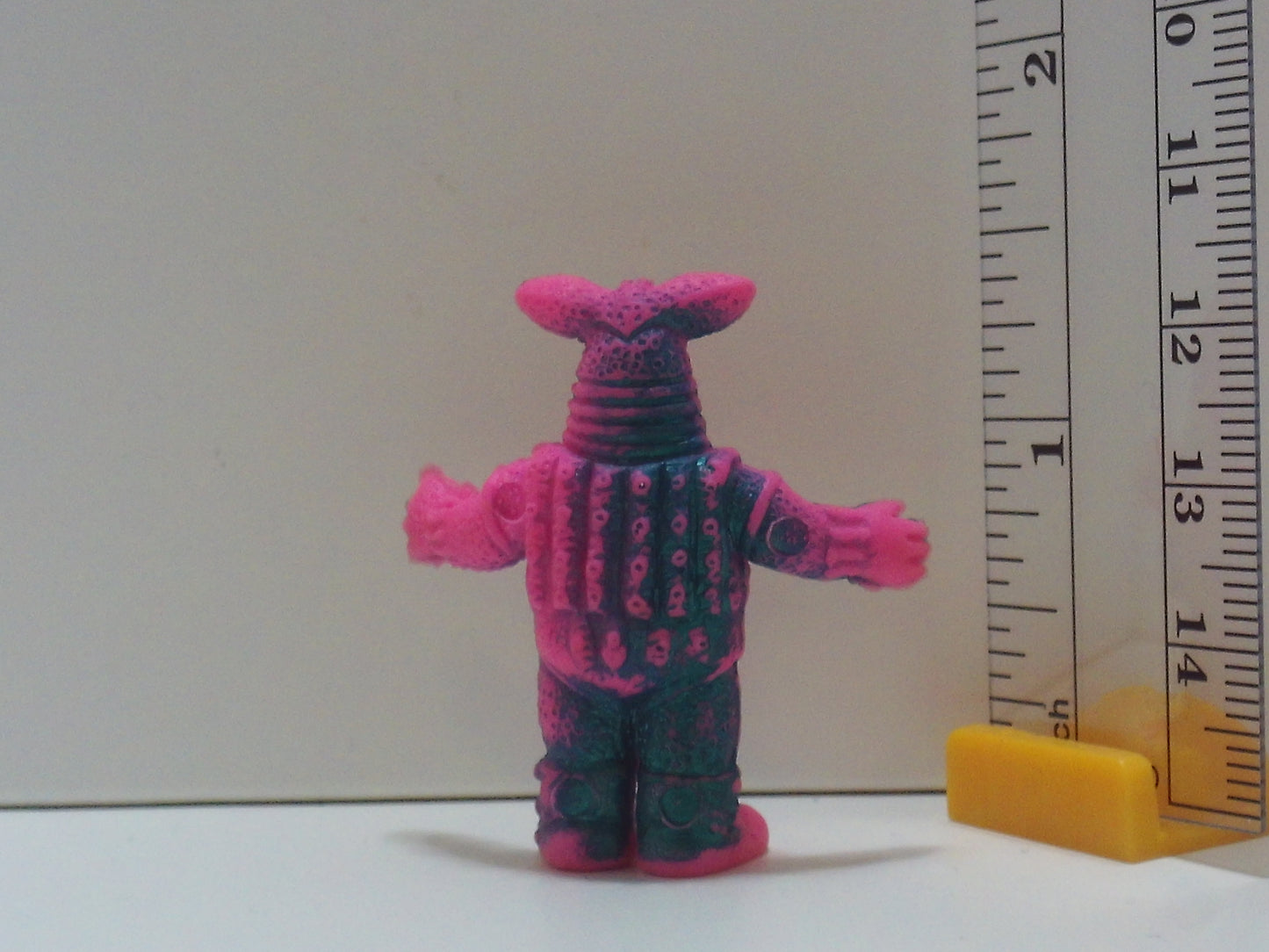 Standard Kaiju Keshi