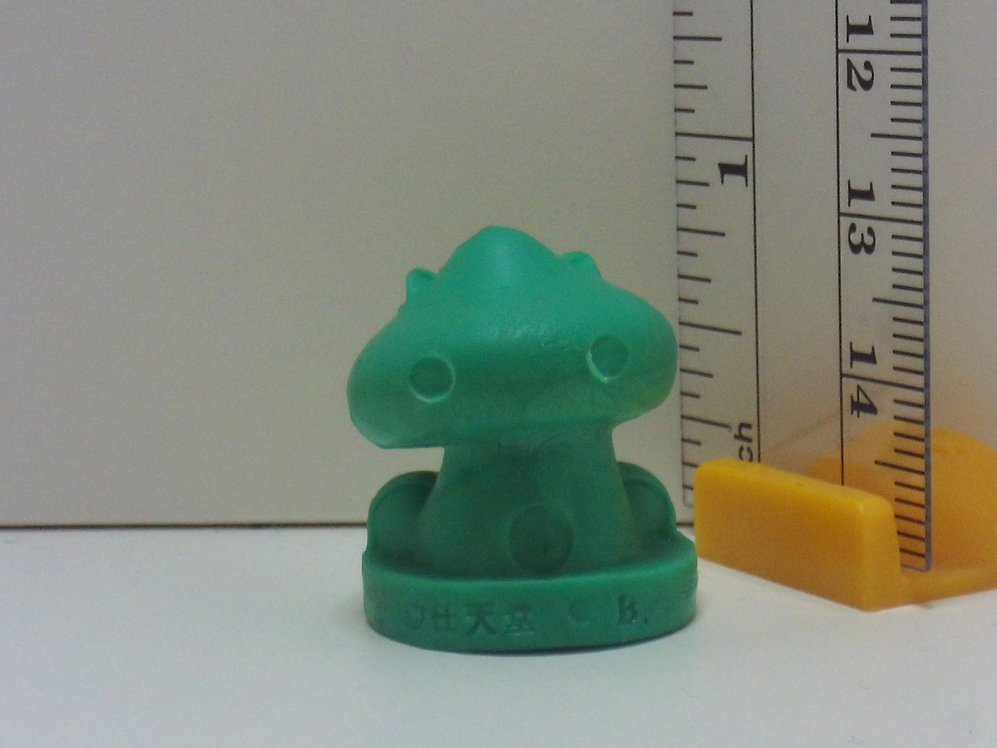 Super Mario Bros Pedestal Keshi