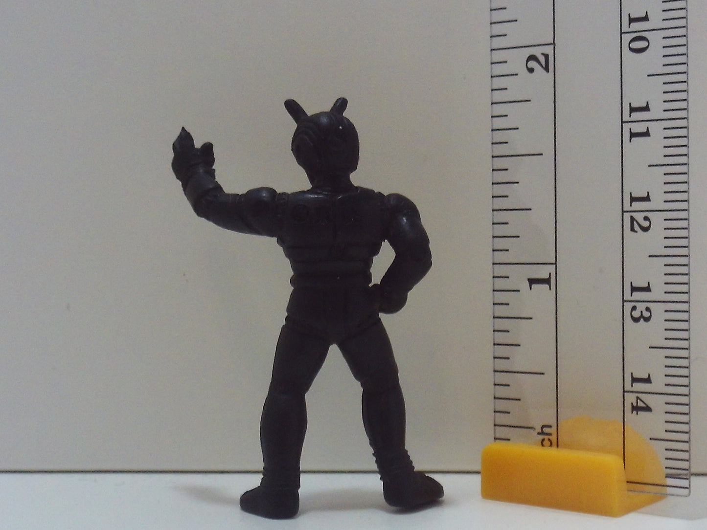 Kamen Rider Black Meiji Chocolate Keshi