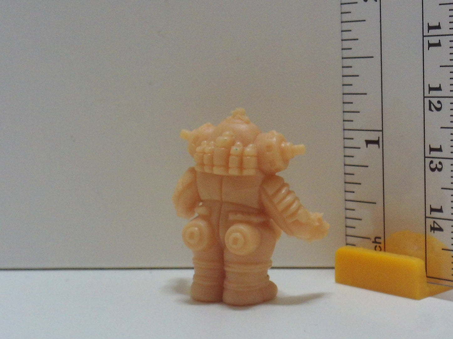 Standard Kaiju Keshi
