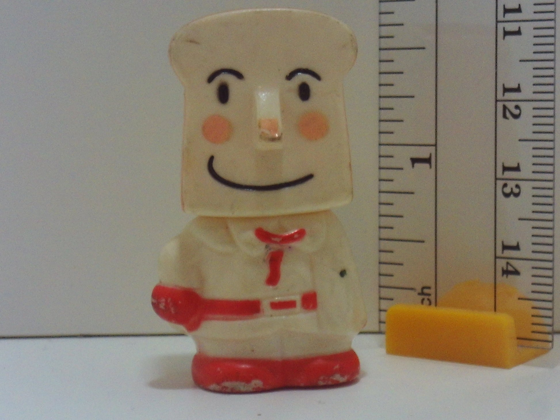 Anpanman Hollow Finger Puppet - Japanese Rubber Keshi Keshigomu figure Kingkeshi.com