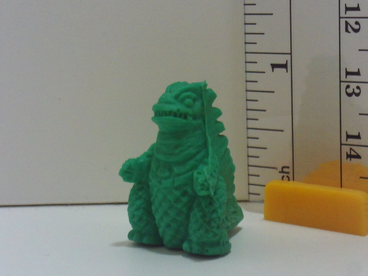 Chibi Kaiju Keshi