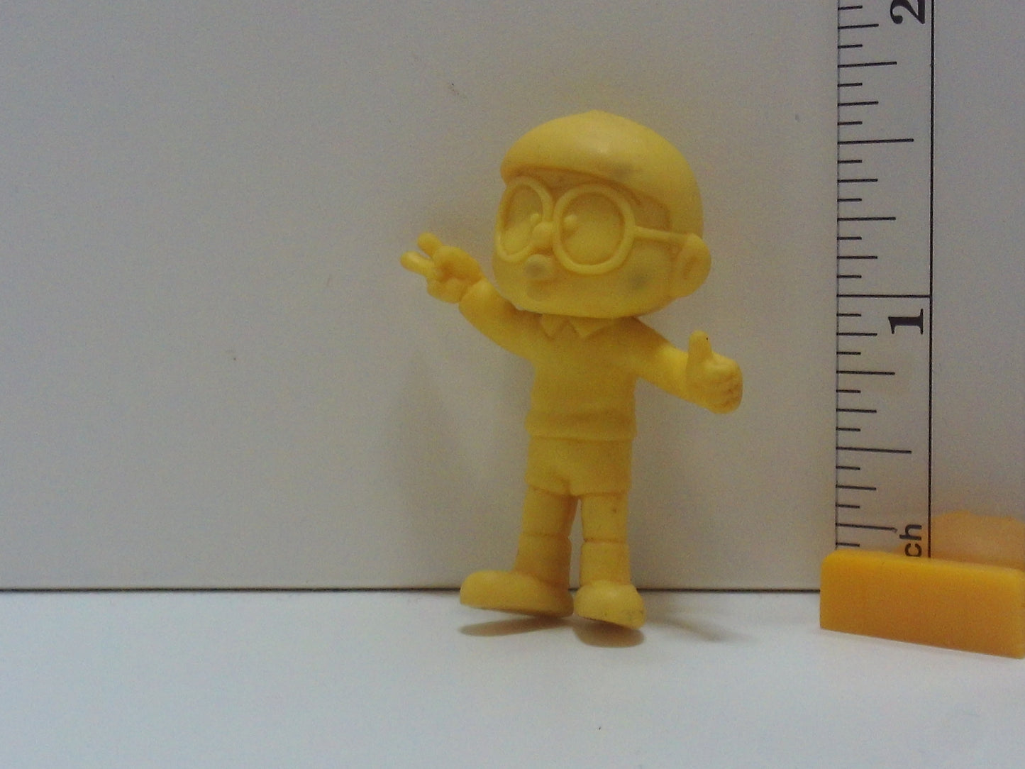 Doraemon Keshi Figure