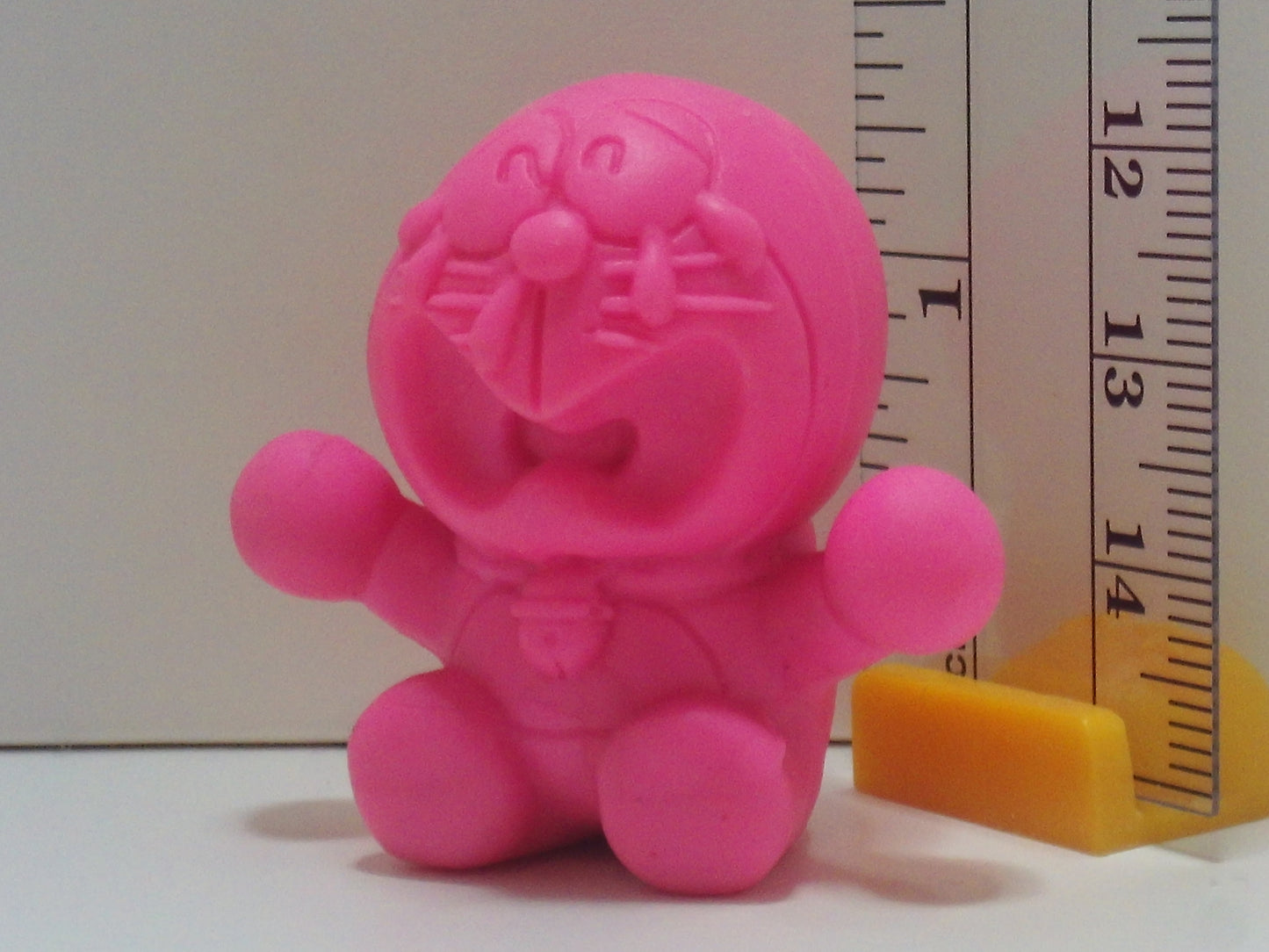 Doraemon Keshi Figure