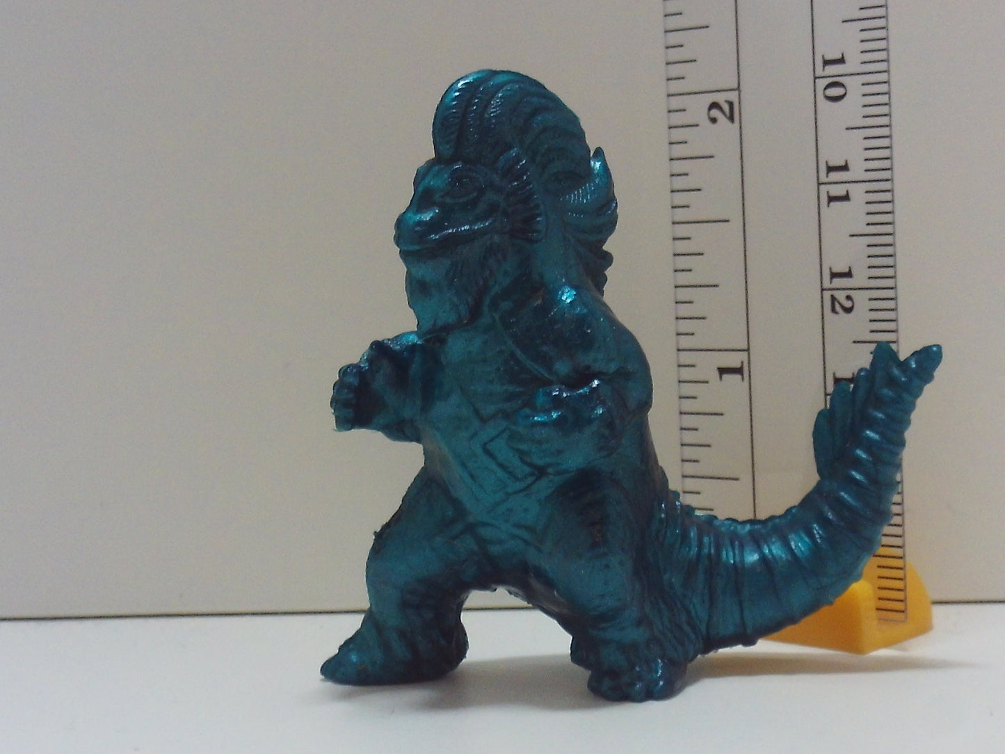 Large Kaiju Keshi