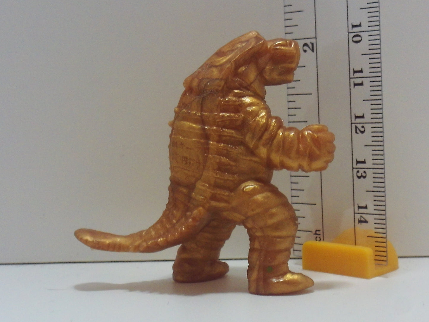 Large Kaiju Keshi