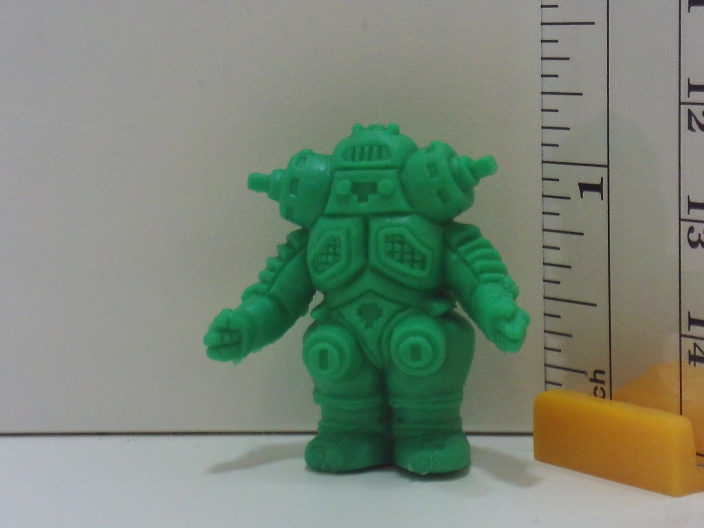Standard Kaiju Keshi