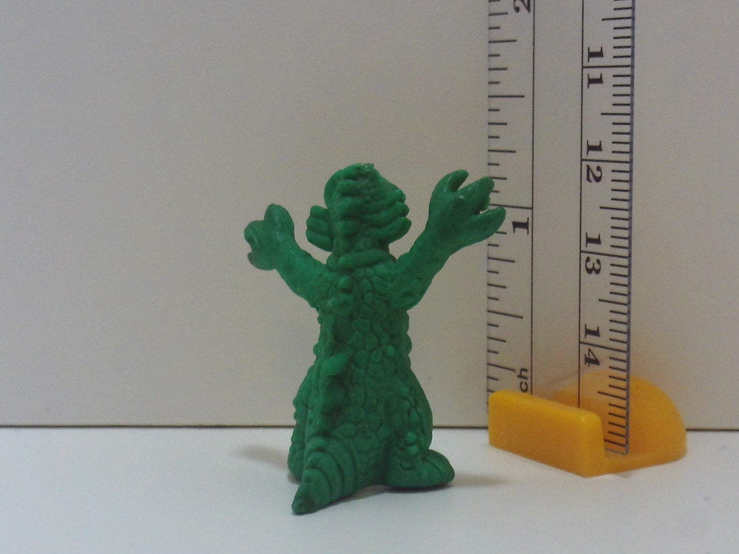 Standard Kaiju Keshi