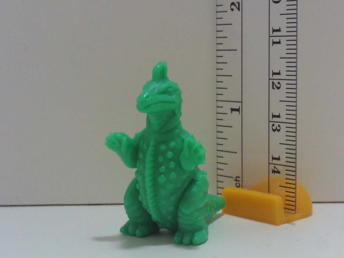 Standard Kaiju Keshi