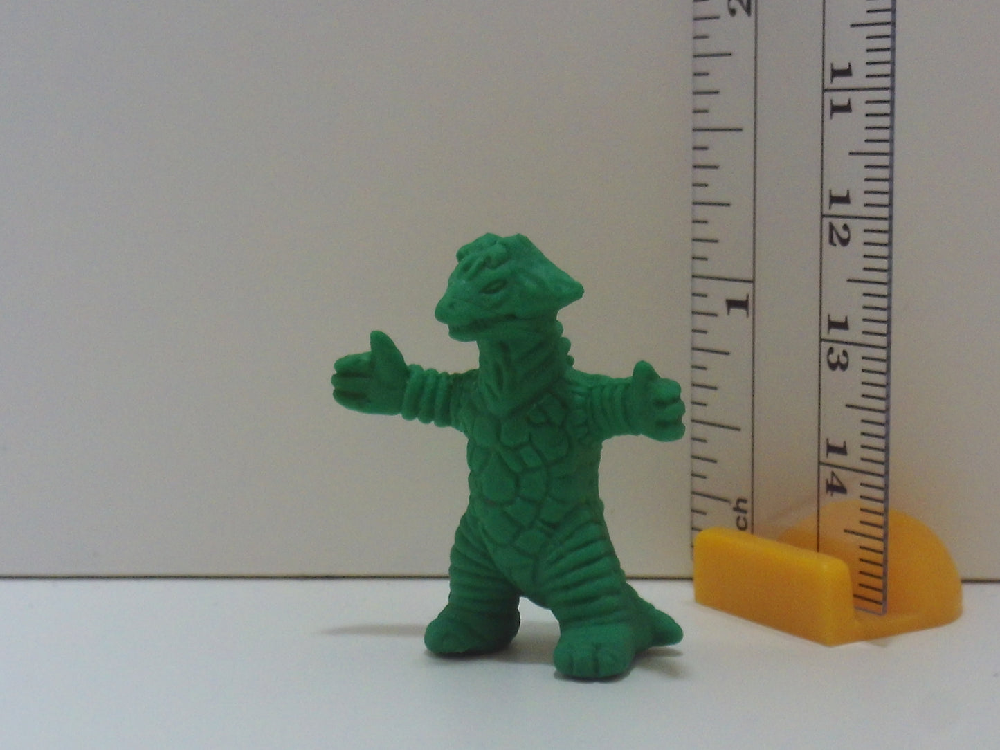 Standard Kaiju Keshi