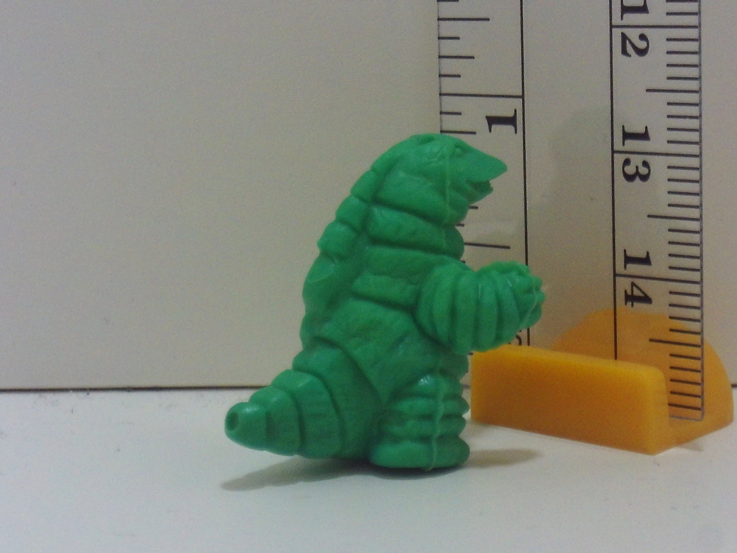 Chibi Kaiju Keshi