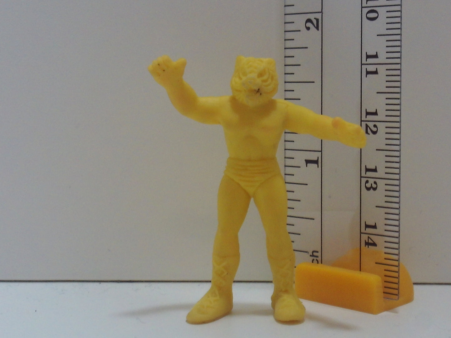 Tiger Mask Keshi Figure