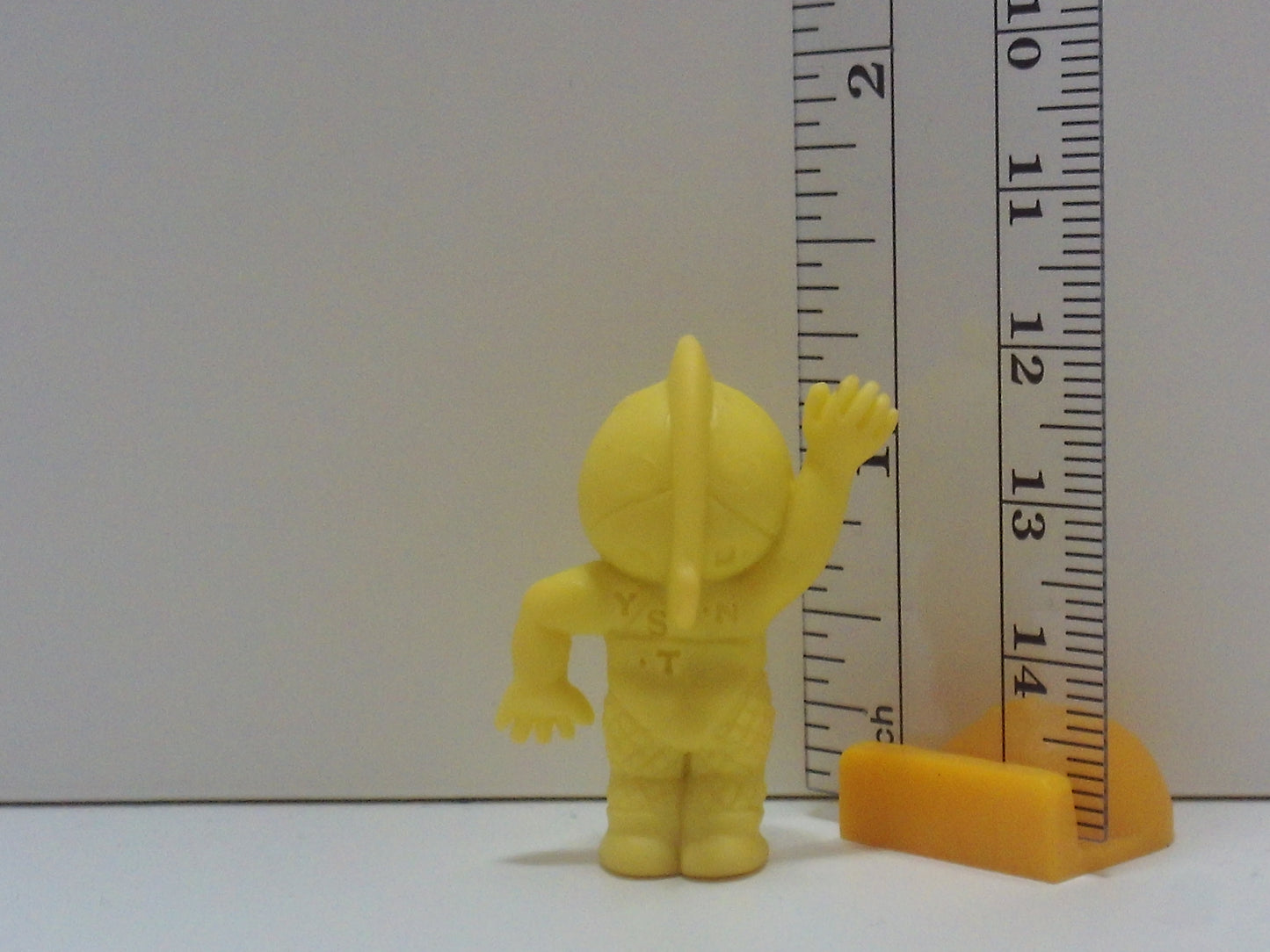 Kinkeshi Later Part Yellow Kinnikuman Keshi