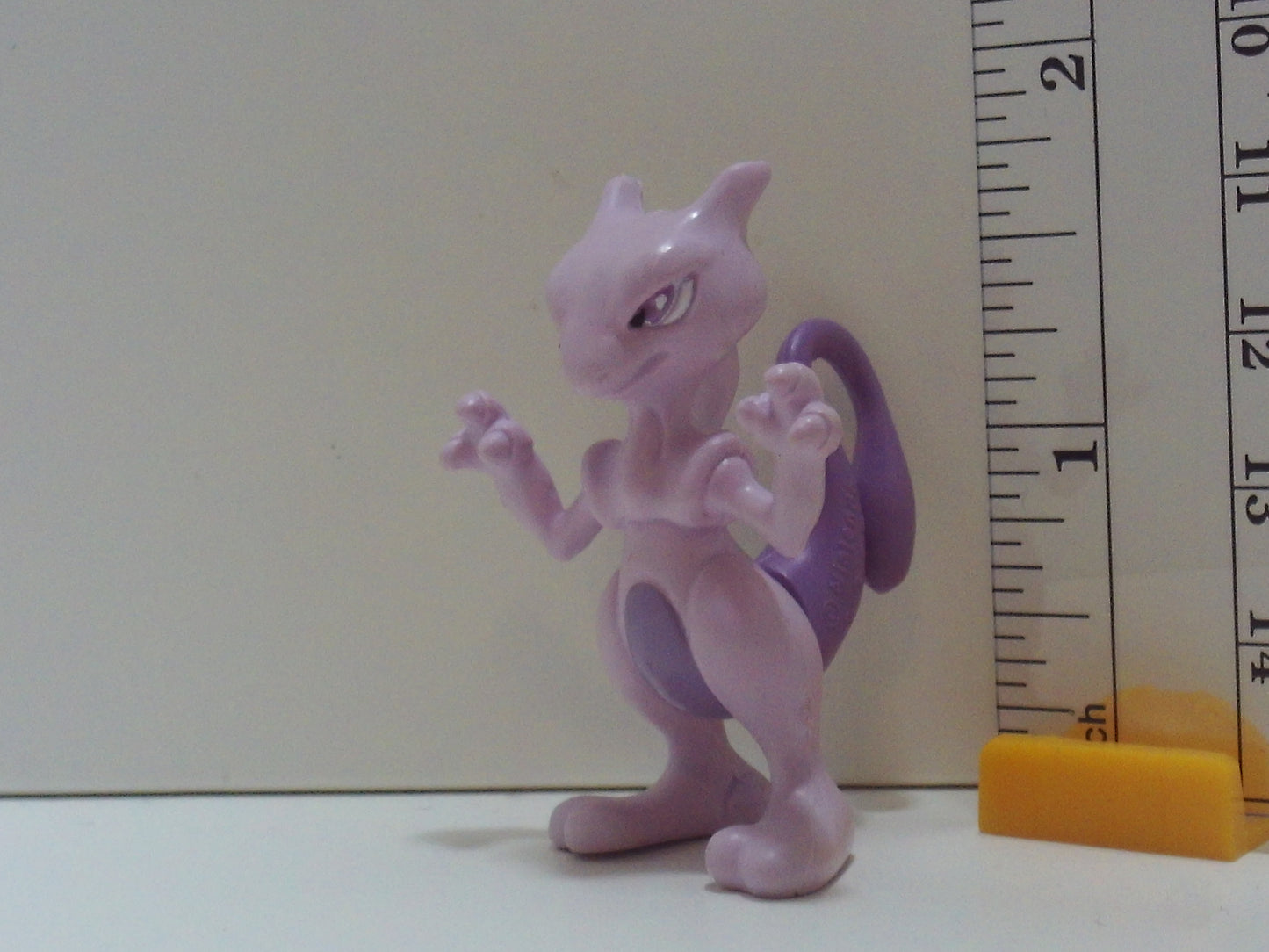 Pokemon Painted Keshi Figure