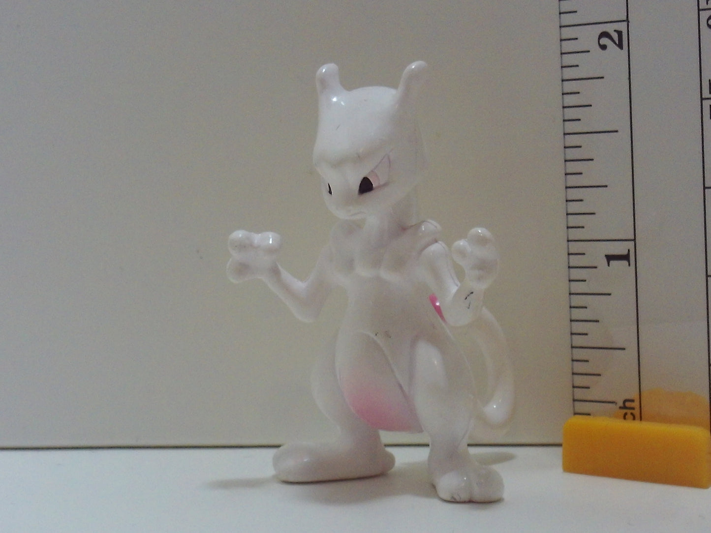 Pokemon Painted Keshi Figure