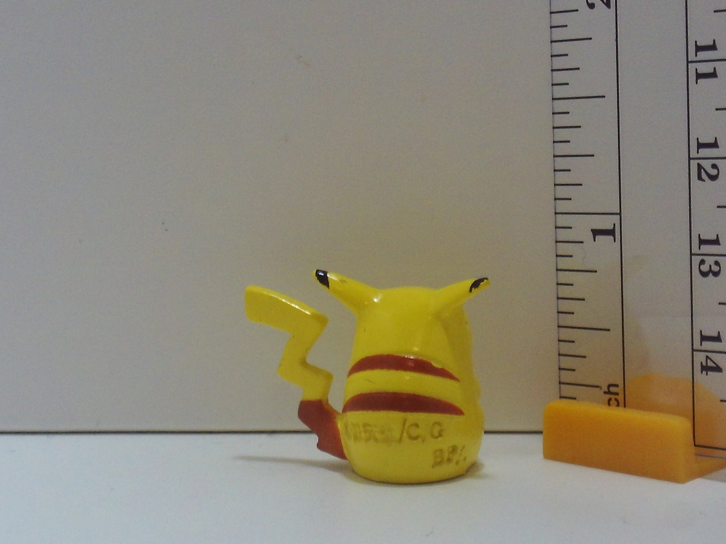 Pokemon Painted Keshi Figure