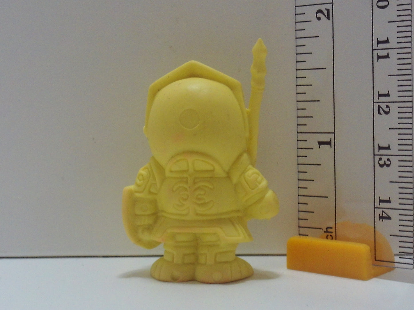 Mitsubishi Don Quijote Keshi