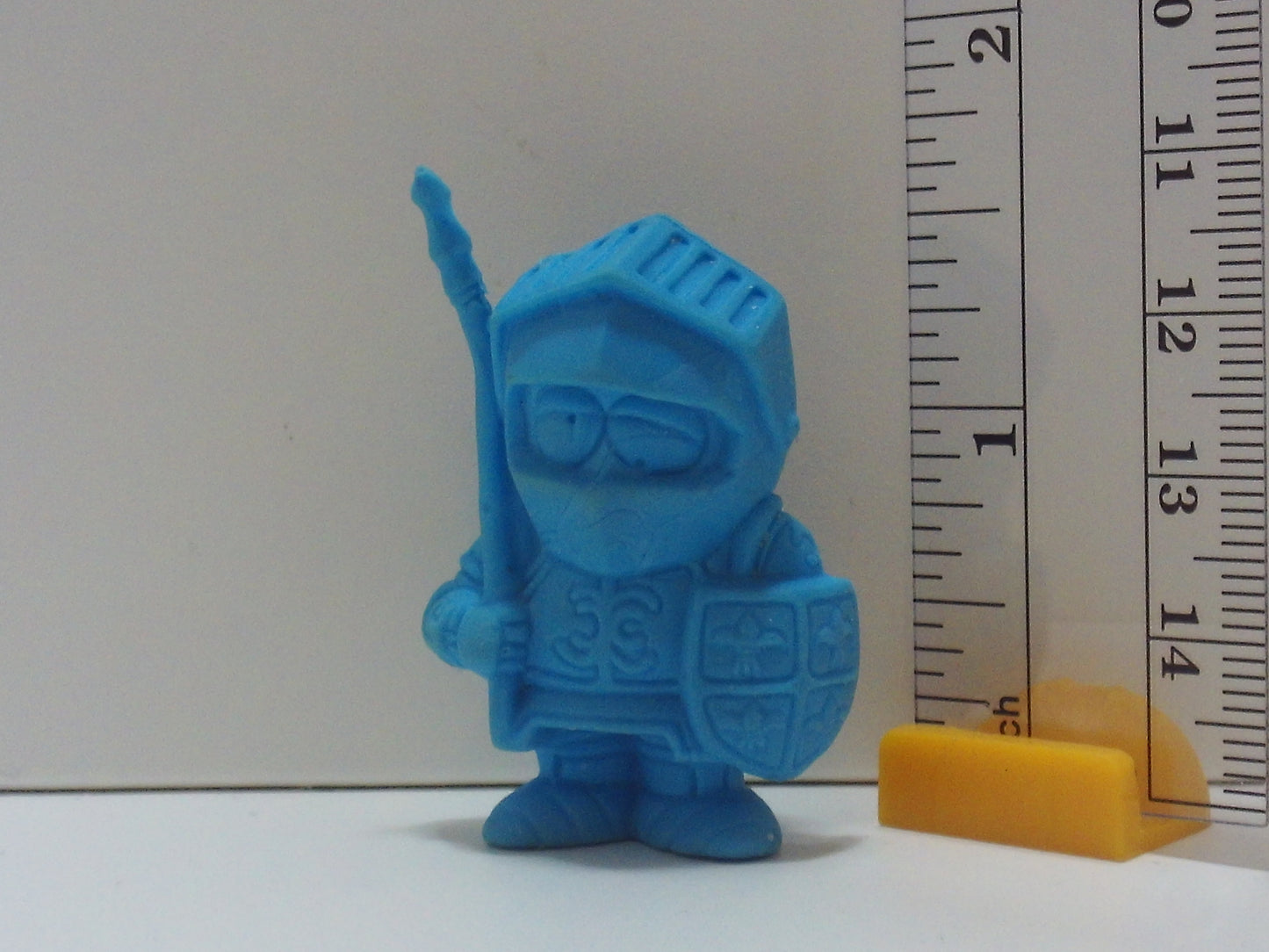 Mitsubishi Don Quijote Keshi