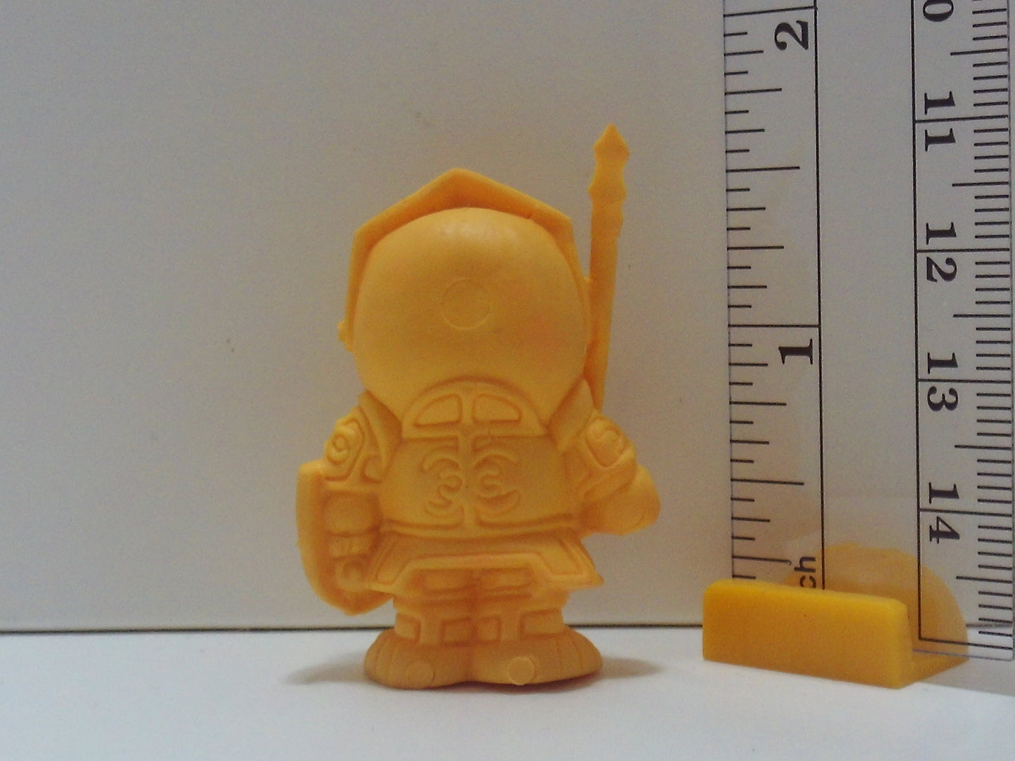 Mitsubishi Don Quijote Keshi