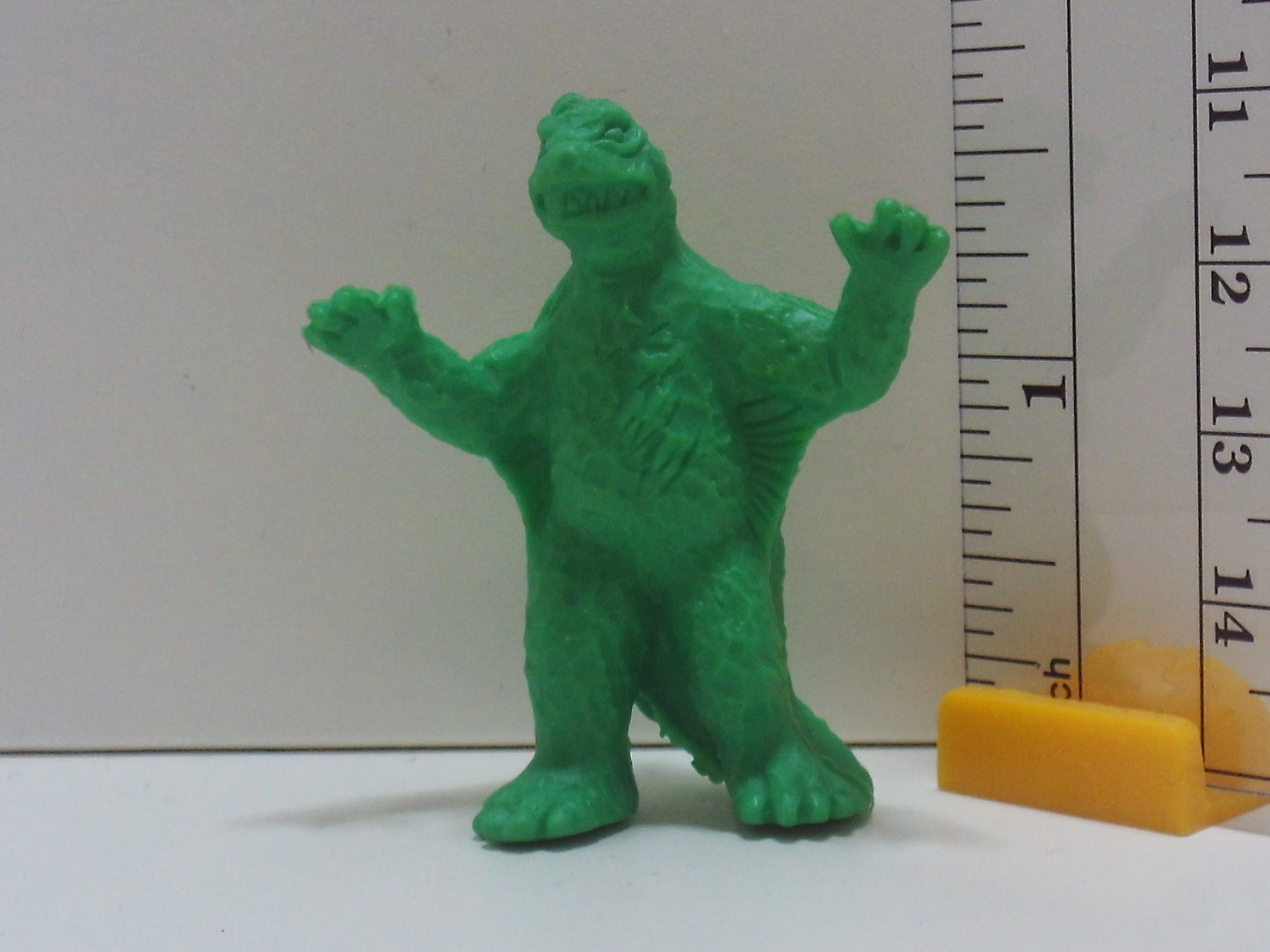 Standard Kaiju Keshi
