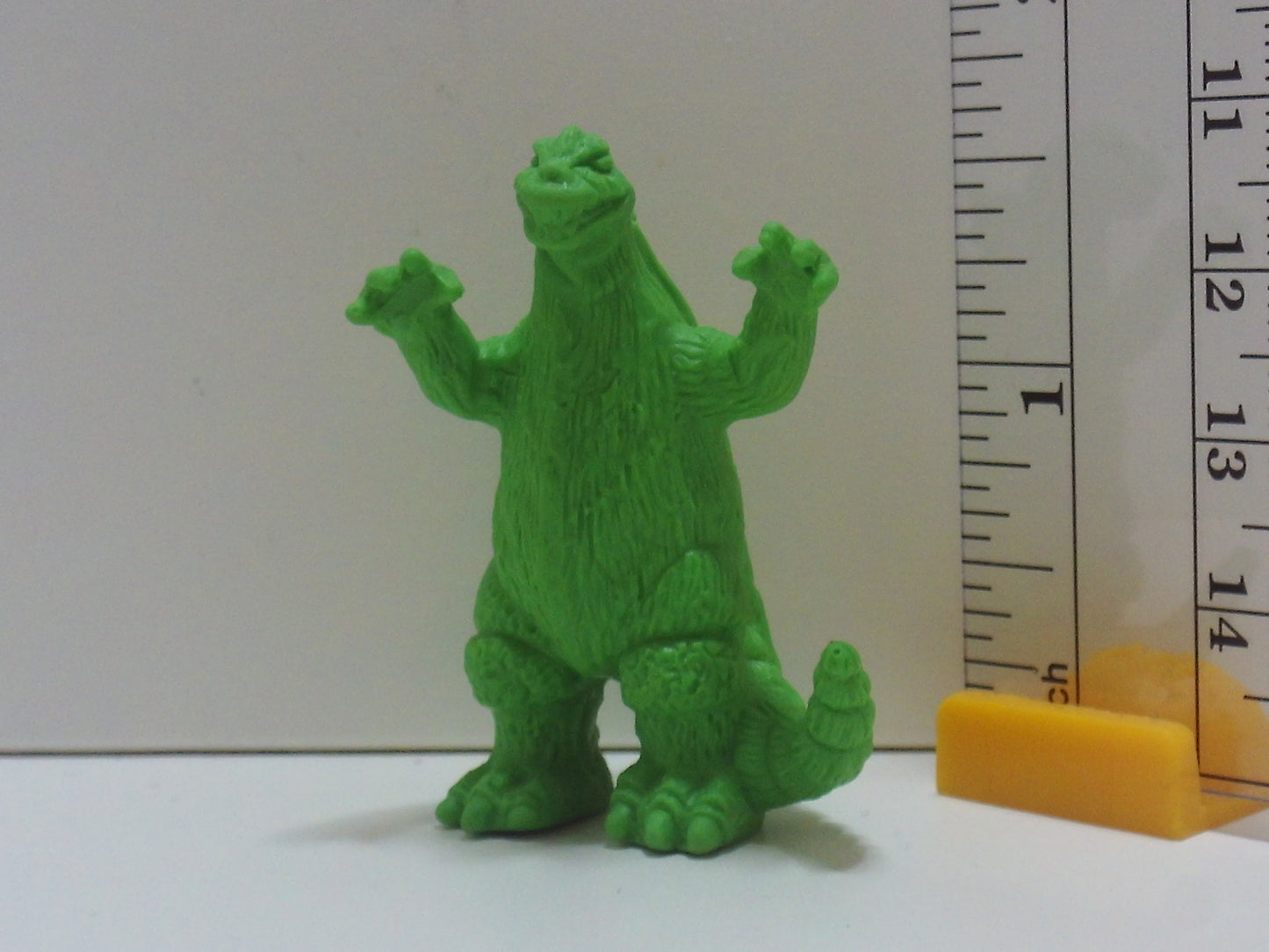 Standard Kaiju Keshi