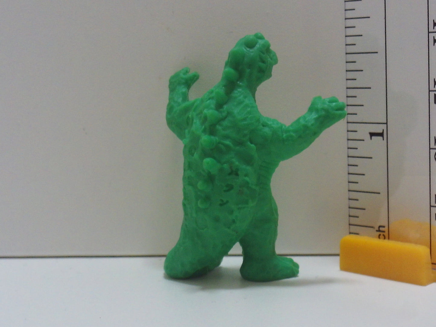 Standard Kaiju Keshi